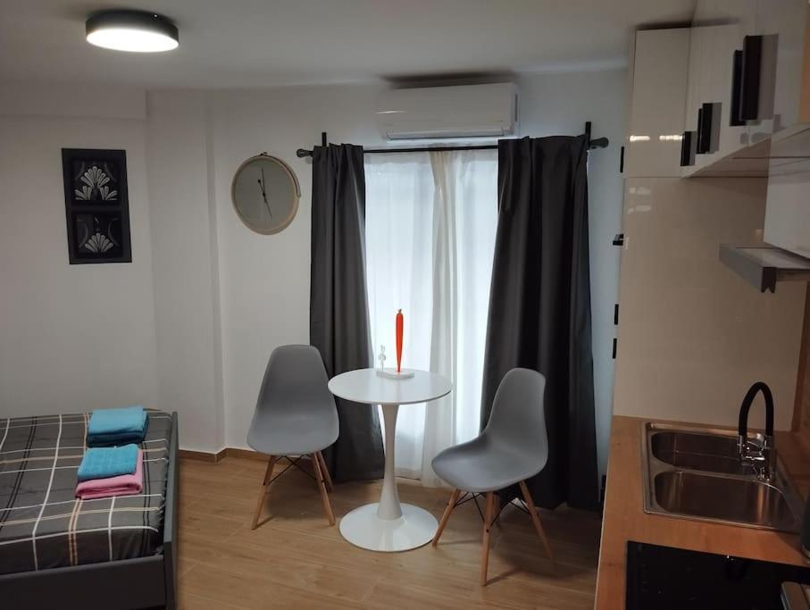 Nektar Cosy Apartment In City Centre Ateny Zewnętrze zdjęcie