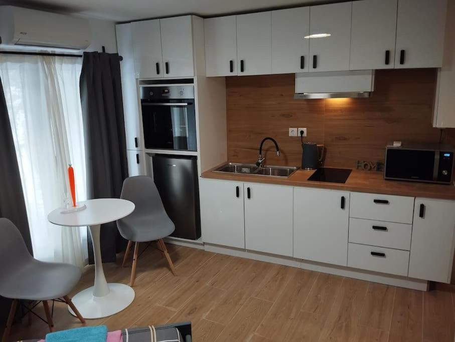 Nektar Cosy Apartment In City Centre Ateny Zewnętrze zdjęcie